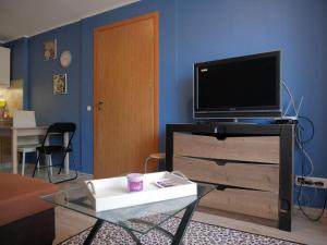 Cozy apartment near the sea