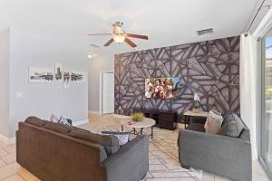 5124 Oakbourne Avenue