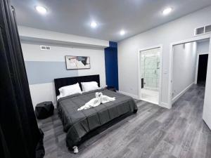 Yannes Place - Philabundance Views