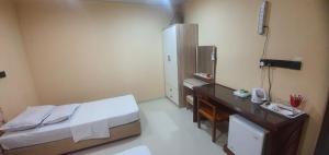 Night Star Dhangethi