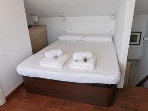 Seaside View Apartment