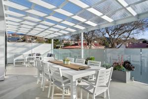 Lord Street Villa - Spacious Comfort & River Views