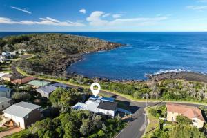 O'Hara, Waterfront Merry Beach