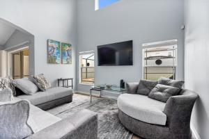 5BR Themed Pool Home Near Disney World