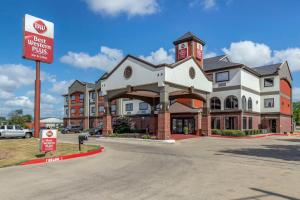 Best Western Plus Victoria Inn & Suites