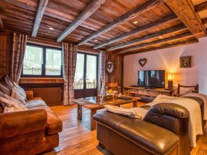 Appartement 112m² Courchevel 1850, centre, proche pistes, 3 chambres, balnéo, hammam, WIFI - FR-1-631-165