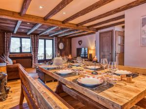 Appartement 112m² Courchevel 1850, centre, proche pistes, 3 chambres, balnéo, hammam, WIFI - FR-1-631-165