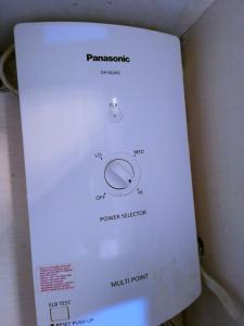 Two Palmtree Villas Across Manila Airport Terminal 3 -JJRMK Condotel