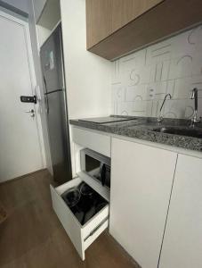 Novíssimo Studio na Frei Caneca, sacada, academia