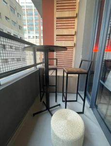 Novíssimo Studio na Frei Caneca, sacada, academia