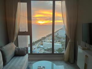 Copacabana Jomtien Beach Condo 中天海滩寇芭酒店公寓