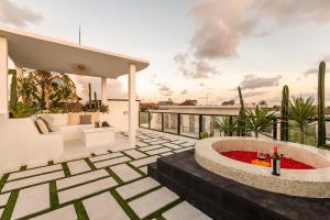 2bd Villa by Beach with Rooftop - Construction Nearby