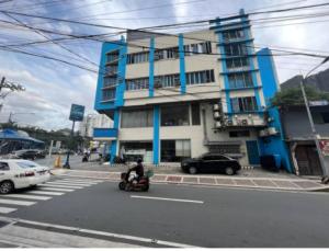 JP Santiago Studio Makati J308