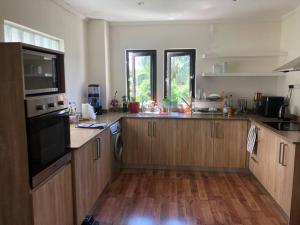 Aquamarine Beachfront Apartment