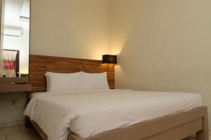 Phòng Tiêu Chuẩn Giường Đôi (Standard Double Room)