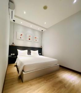 oxy suites 1-01B at Shop House Meisterstadt Pollux Habibie