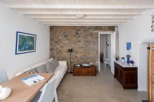 Panoramic View Apartment @ Elia beach