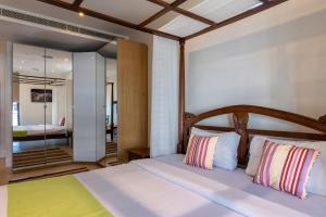 English Point Marina Luxe C405