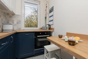 Dickens St Apartment Warsaw by Renters