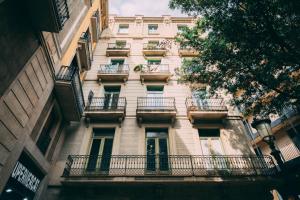 Two-Bedroom Apartment room in Ramblas Apartments
