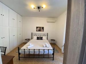 NEW! Flower Patio House 2 BDR - BBQ - Wash machine