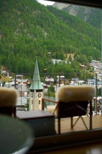 The Omnia, Auf dem Fels, 3920 Zermatt, Switzerland.