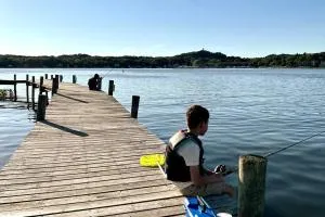 Hot Tub - Saugatuck - Douglas - Luxury Home Sleeps 8 - Douglas