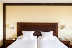 Standard Double Room (3 Adults) room in Parador de Soria
