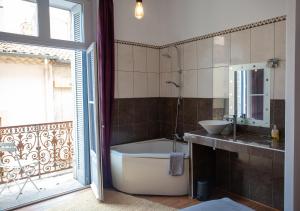 Sejours chez l'habitant Private Room & Private Bathroom - Historic Center : photos des chambres