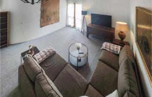Maisons de vacances Lovely Home In Cazouls-Les-Beziers : photos des chambres