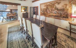 Maisons de vacances Lovely Home In Cazouls-Les-Beziers : photos des chambres