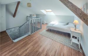 Maisons de vacances Lovely Home In Cazouls-Les-Beziers : photos des chambres