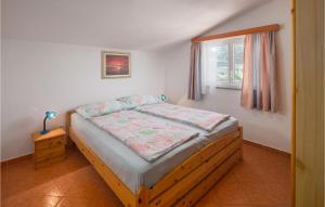 Lovely Apartment In Porec With Wifi