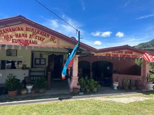 Ren-Hana Kundasang