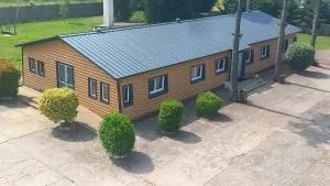 Hebergements le Camp d'Auneau - Le Clos du Camp - Gouillons