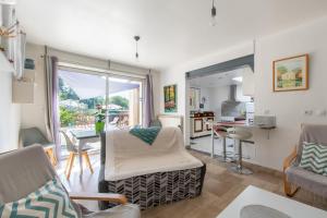 Maisons de vacances Au Coeur De L'Olivette - Climatisee avec piscine : photos des chambres