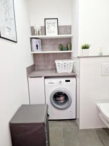 Villas Le Gite City Haut de gamme, Jardin, Piscine : photos des chambres