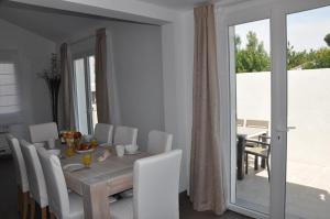 Villas Holiday in Arles -Villa Jacuzzi : photos des chambres