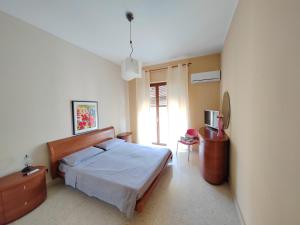 Casa Lov (Politeama)