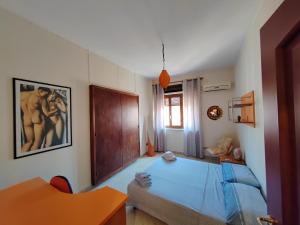 Casa Lov (Politeama)