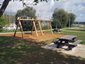 Bateaux-hotels Vedette Hollandaise de 13 m pour sejour insolite : Mobile Home