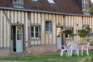 Maisons de vacances Les communs du chateau de Chaussepot : photos des chambres