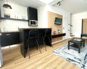 Sinaia Walter 20 Penthouse w Pool and Free Parking