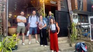 A Lounge Hostel And Cafe - Monaragala