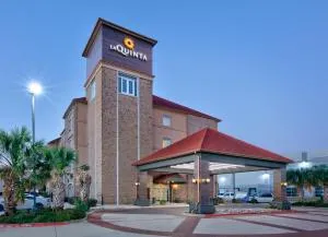 La Quinta Inn & Suites by Wyndham South Dallas - Hutchins - 兰开斯特