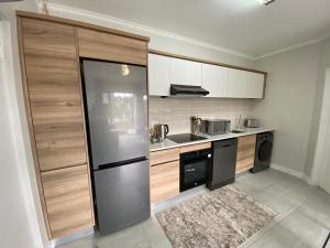 1 Bed in Waterfall - Book 4 & Get 5th Night FREE