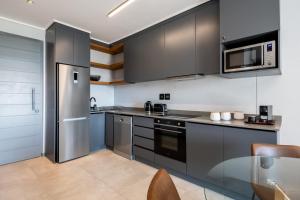 Luxury Bellagio 304 Two Bed with Inverter