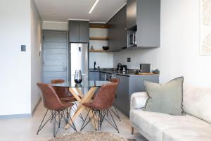 Luxury Bellagio 004 Two Bed with Inverter