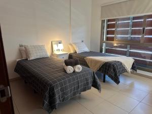 Tranquilo y cerca del mar con parking privado