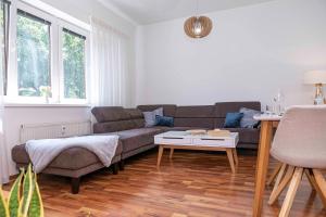 Castle View Apartment with free parking